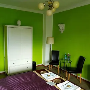 stayincologne.topcolognehotels.com/